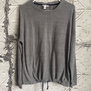 Three dots gray luxuriously soft lounge top